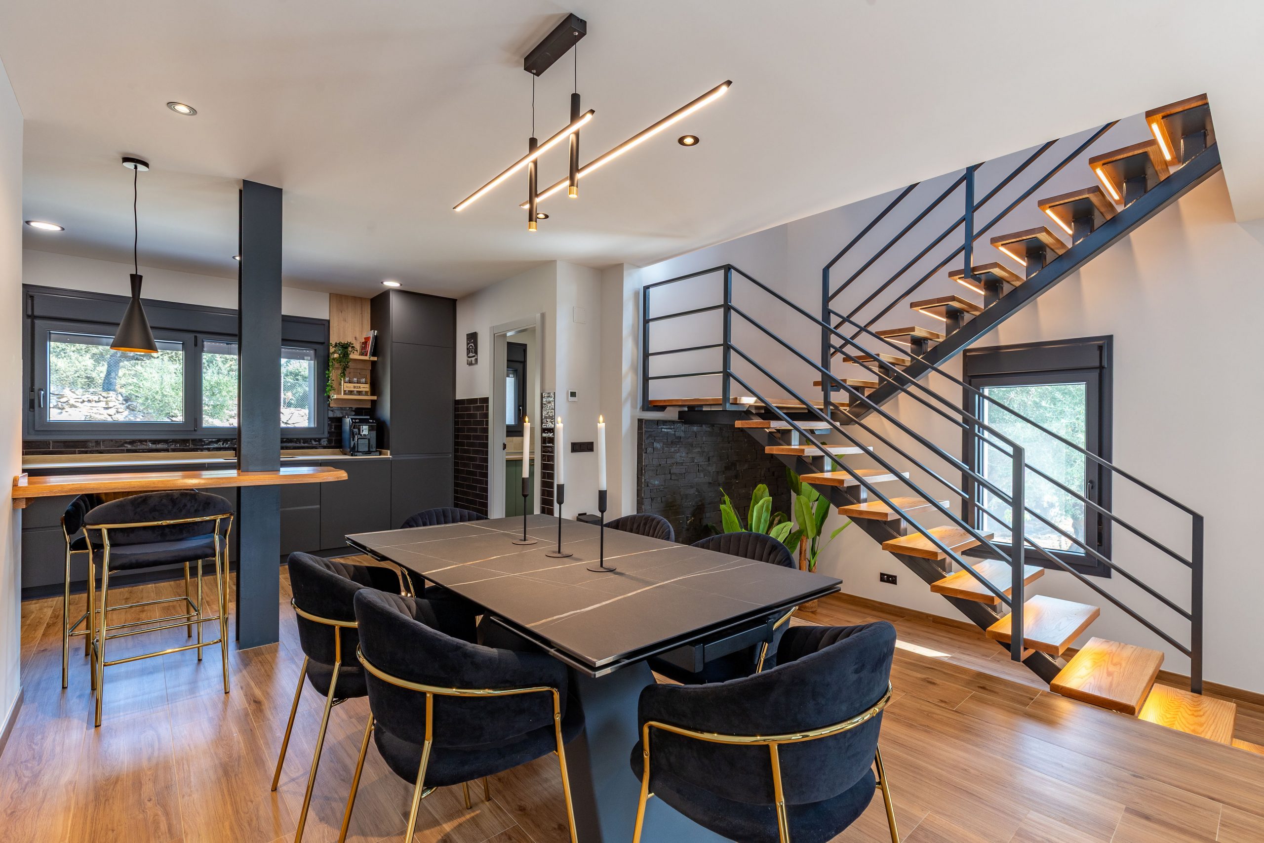 vivienda-unifamiliar-reforma-nave-industrial-a-vivienda-nessarquitectos